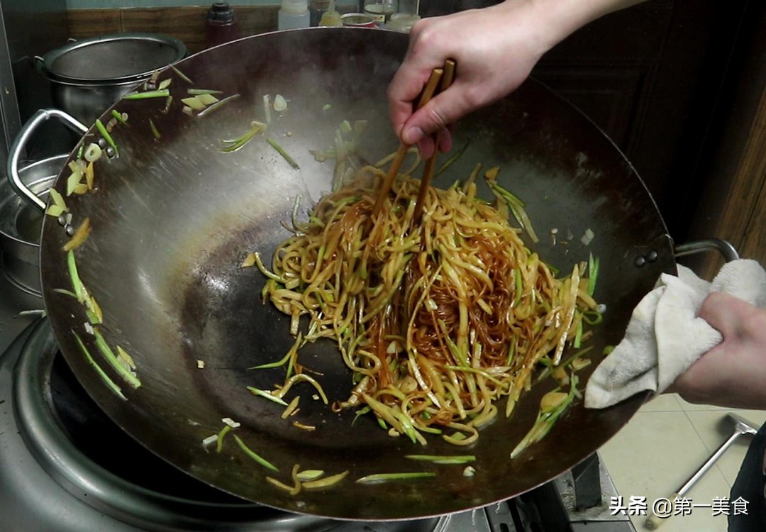 冬天萝卜是个宝，学会这4种做法，简单美味，天天吃都不腻