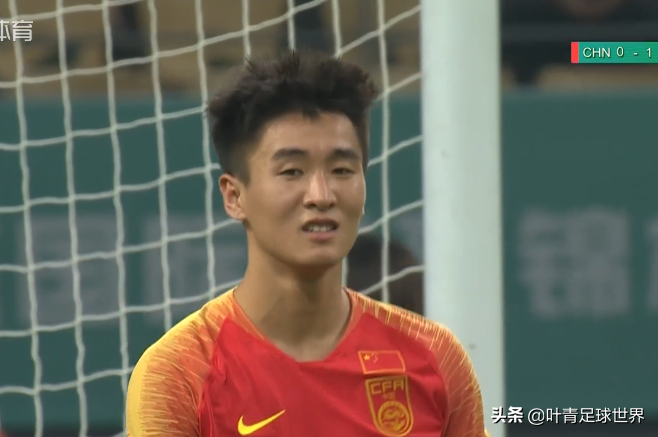 亚洲杯中国2-1逆转泰国(1-5之后又添新耻！国足在家门口0-1输泰国，全队赛后面无表情)