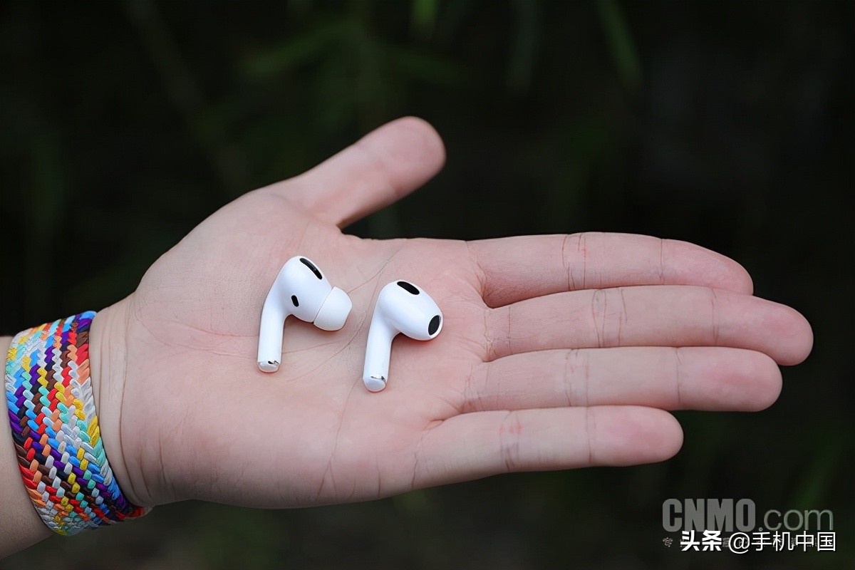 airpods(AirPods 3评测：这是一款佩戴体验更舒适的AirPods)