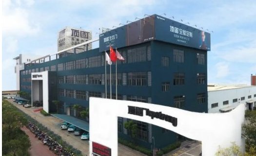 全屋定制衣柜十大名牌有哪些？推荐业内人士认可的3个品牌