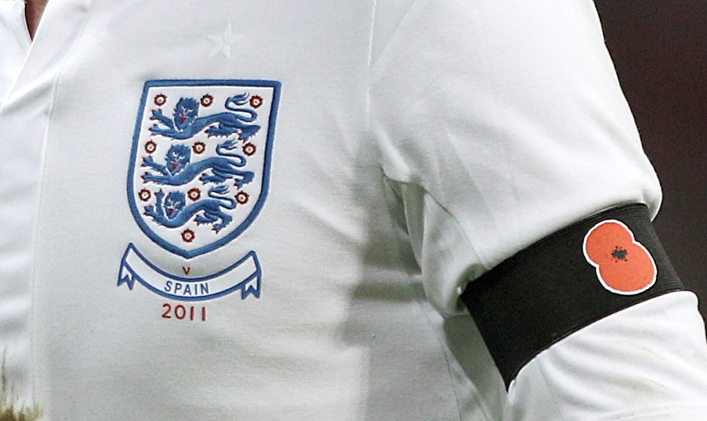 英超教练胸前戴什么（午报｜马蒂奇拒戴虞美人 足球政治划清界限？）