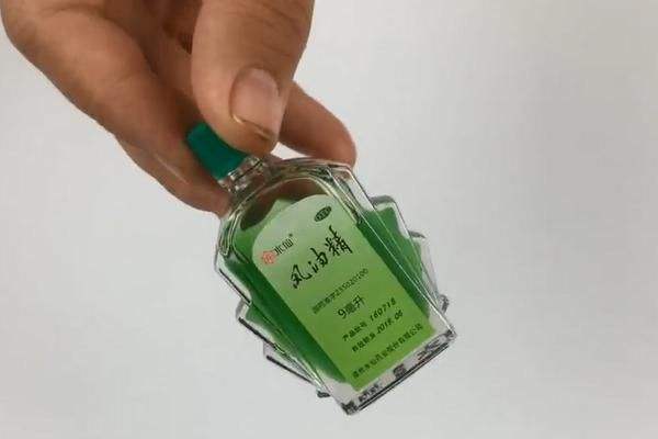 风油精不仅可以除胶，还可以处理笔迹，快来试试吧