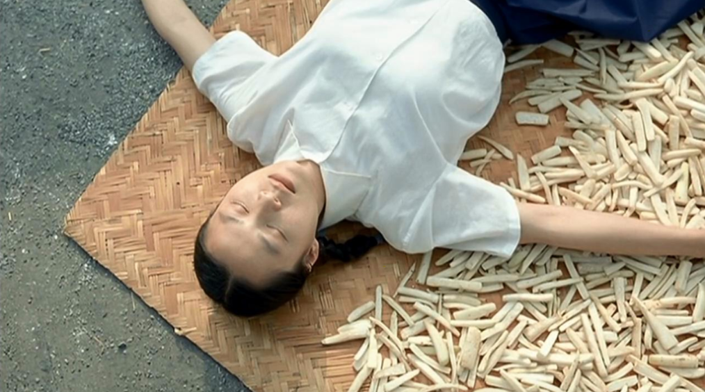 孔雀:顾长卫首部电影,张静初处女作,拍出了七十年代人的青春