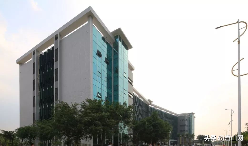 珠海这所大学，全是帅哥！我恋爱了！