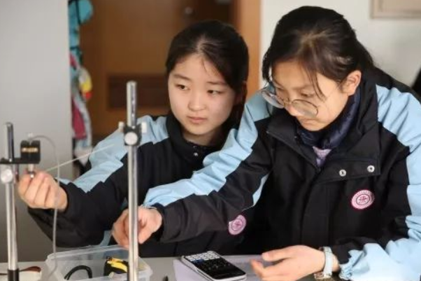 辽宁“没落的”医科大学，曾经是全国第一高校，如今却是双非大学