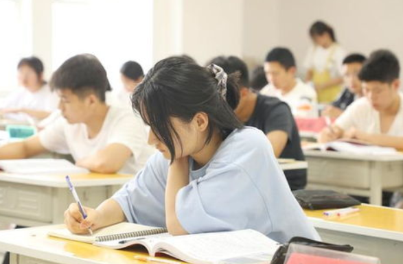 2021高考将迎来“改革”，英语或被淘汰？同时还有一个“坏消息”