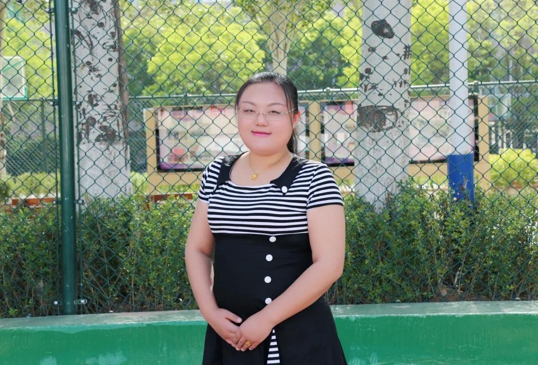 刷屏央视《新闻联播》！这9位“女神”火了：来自同一所大学，毕业又干了同一件事！