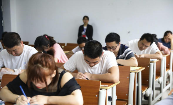 都说大学期末考并不难，为什么还有不少学生挂科？过来人一语道破