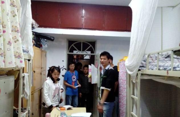 大学寝室开设“书院制”，男女混住让女生家长担心，校方给出解释