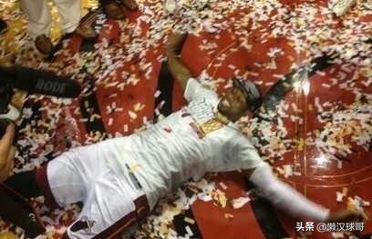 nba有哪些令人潸然泪下的故事（NBA 那些让人潸然泪下的瞬间，你经历过几个）