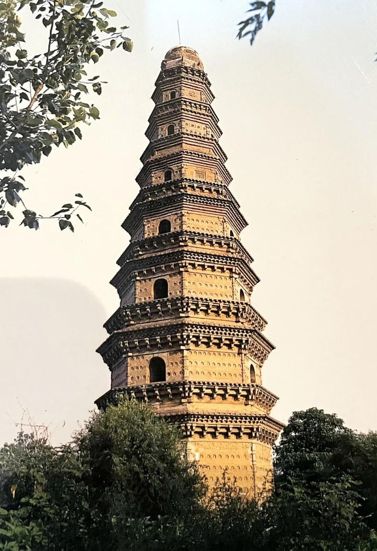 獎(jiǎng)金104000元丨“富有杯”全國(guó)詩(shī)歌、散文詩(shī)大獎(jiǎng)賽征稿啟事