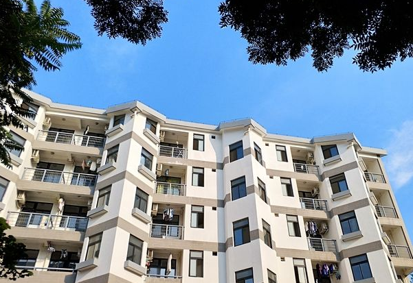 “别样”大学宿舍走红，上床下桌咋和想象得不一样？学生：想退学