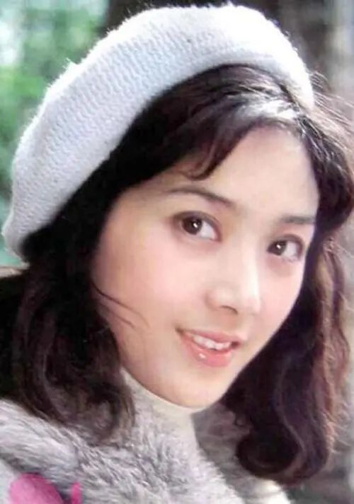 中国8大美人今昔颜值对比，有人整容颜垮，有人优雅老去，差距大