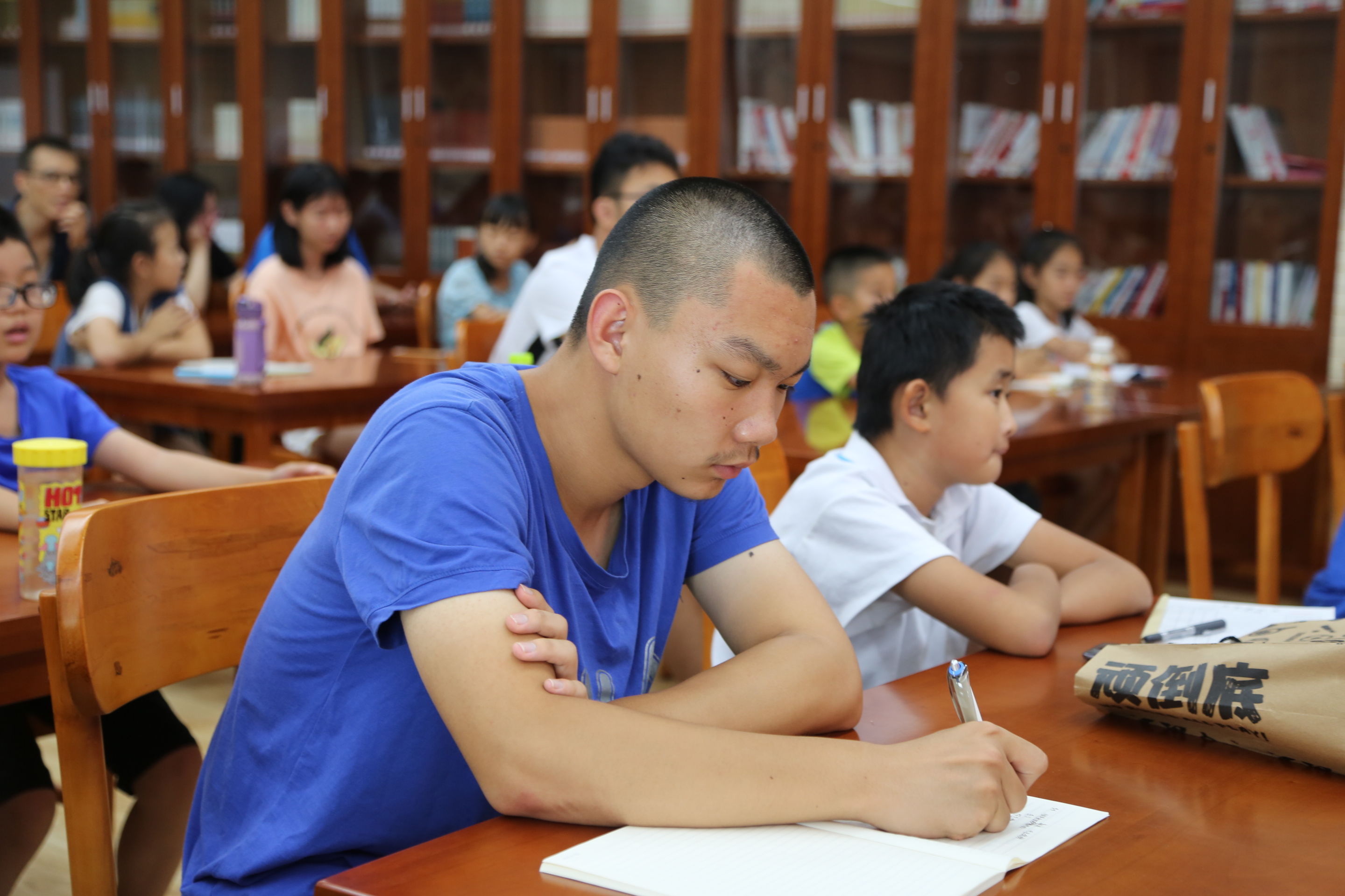 滨州市图书馆举办"暑期文化活动月第九期《天生我材——谈中小学生阅读与写作》