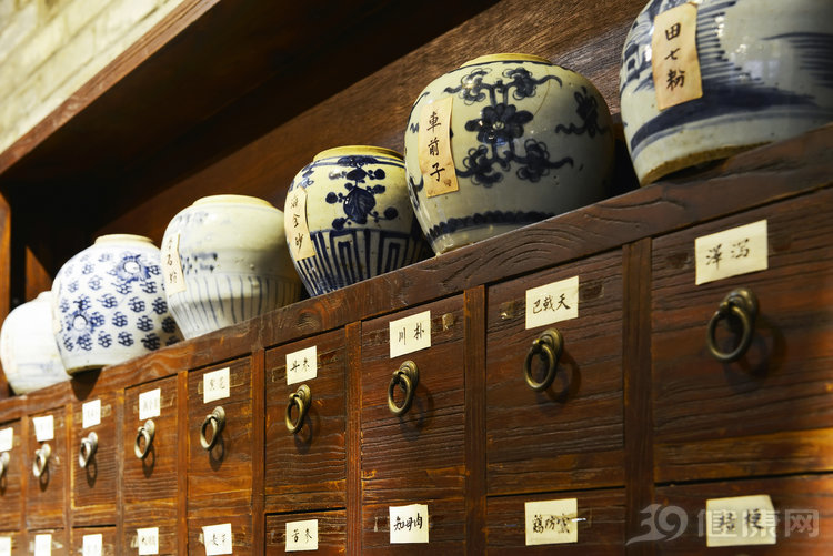金花草的功效与作用（农村常见野草能散结解毒）
