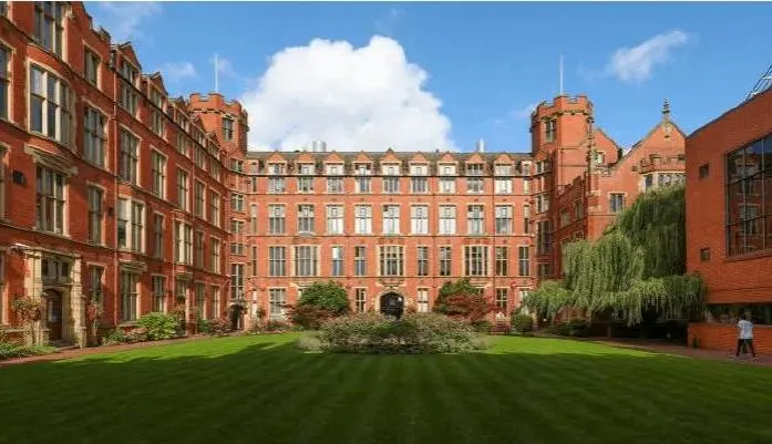 2022年英国大学本科录取门槛更新:伯明翰、杜伦、利兹、诺丁汉