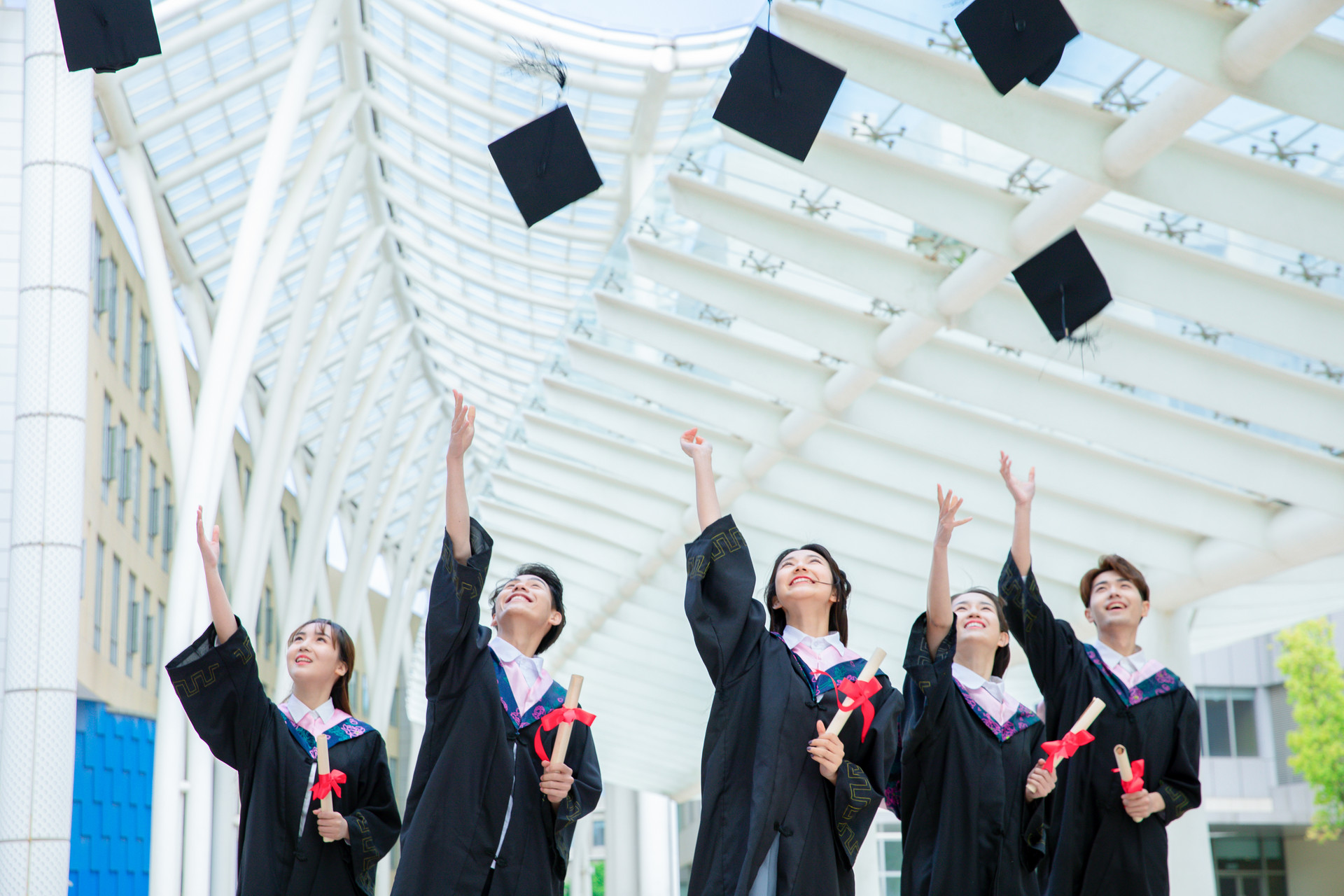 职场干货：赢在起点，大学生职业生涯规划书怎么写？