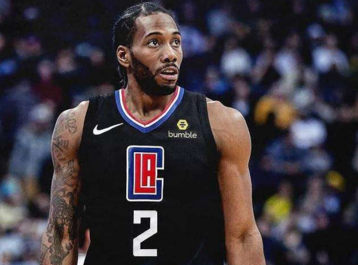 腾讯关于nba节目都有哪些（腾讯NBA周日转播计划：9场球仅转播3场，持续关注詹姆斯同城对手）