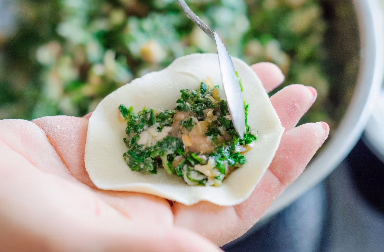 薺菜餃子餡怎麼做好吃(薺菜餃子餡怎麼調才好吃)-知道啦