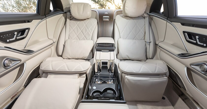 新款迈巴赫s480五座改四座更奢华舒适的后排体验