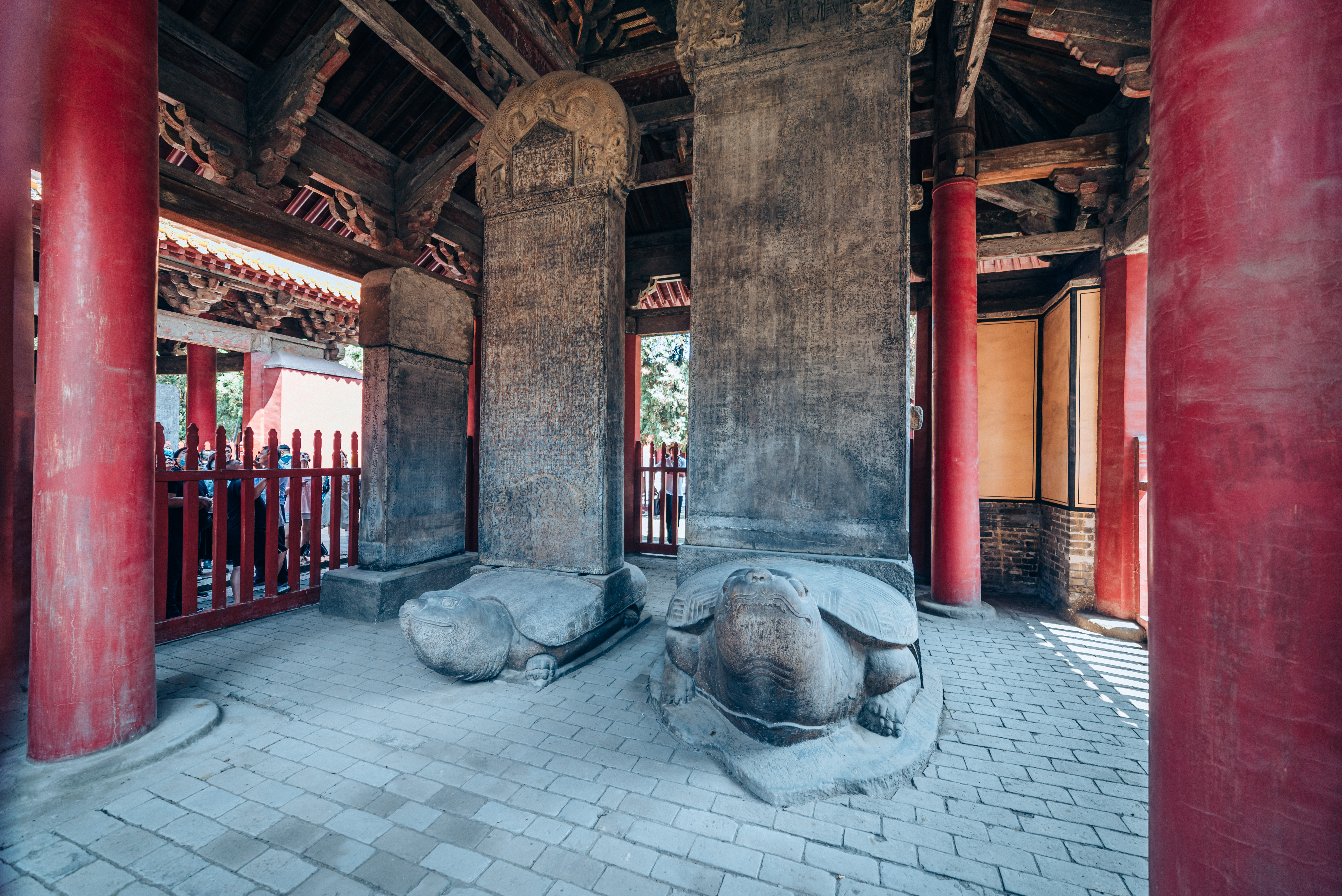 30岁创办中国第一所学校：2500年前，阙里到底发生了什么？