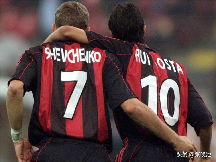 2002年ac米兰主力阵容（「资料」AC米兰2001-2002赛季意甲第1-第5轮，舍瓦因扎吉双剑合璧）