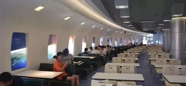 听说在这里可以吃到全国各地美食，展开说说