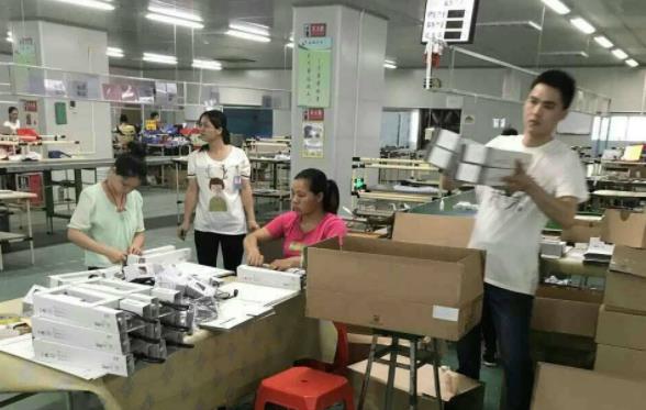 四川第一个走出考场的考生，自信发言引人质疑，难道是第二个林欢