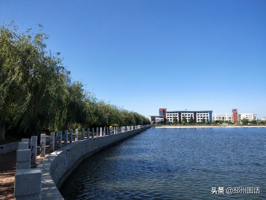 美丽的校园，威海职业学院