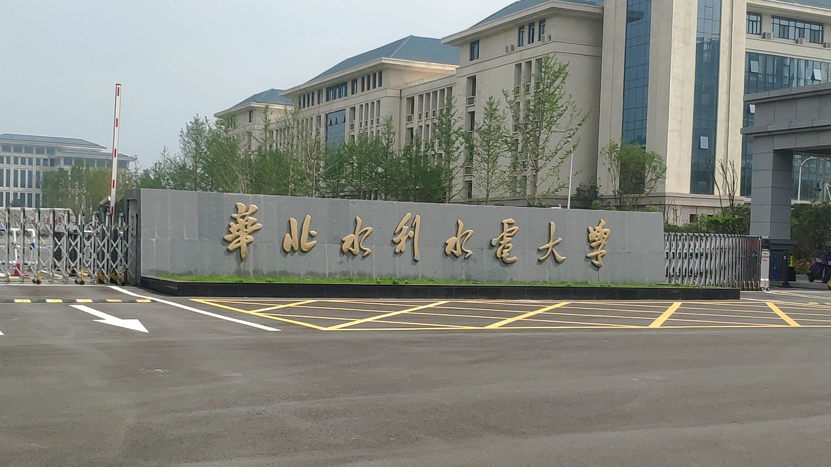 河南省分数线较高的6所大学：郑大不足600分也能考得上