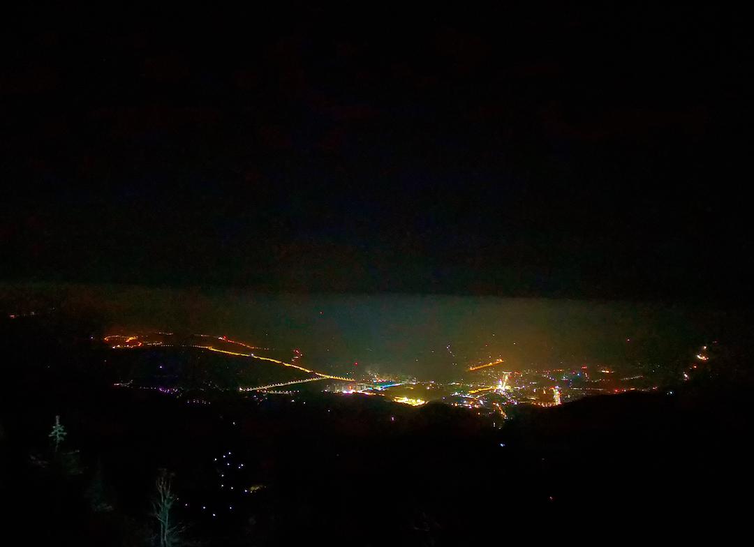 小团队周末奔袭南岳衡山，玩一把探秋观日