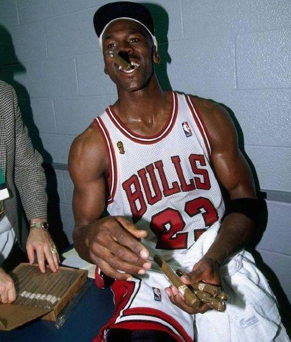 為什么nba球星允許抽雪茄（NBA球星抽雪茄啥樣？安東尼霸氣 波什老練 奧尼爾像剔牙）