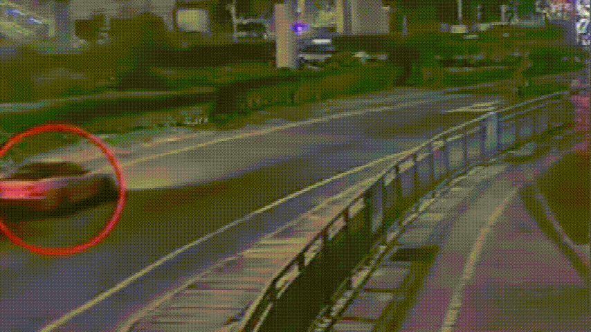 我为群众办实事｜挑战交警？粉红跑车来回“炸街”，15分钟落网