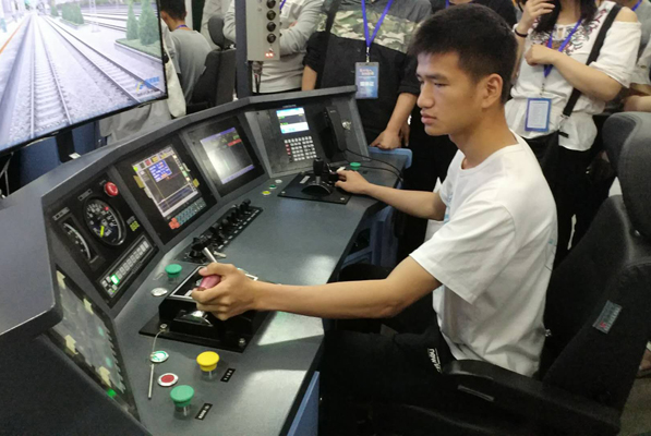 武汉有所专科院校，录取分数线不出众，但7成的学生都能进国企