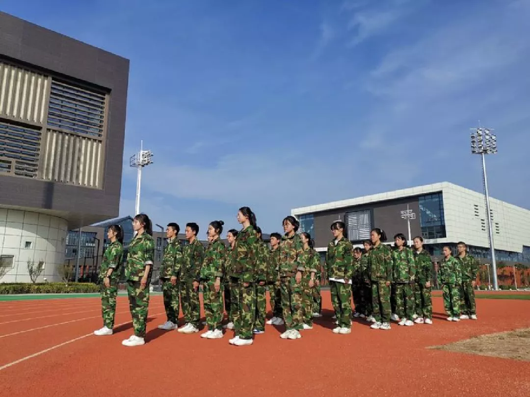 青春正步走 永续爱国情——太原市第二外国语学校2021级高一学生军训纪实