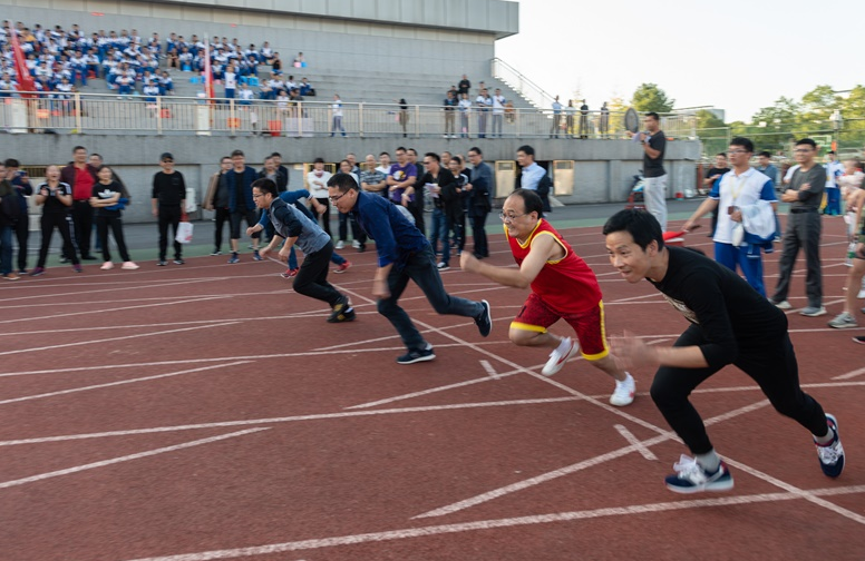 湖南有所“县中学”，高考成绩优异，15名学生上清华北大分数线