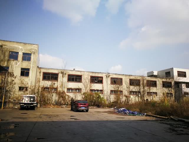 用优美的句子介绍老厂房