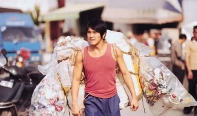 少林足球为什么内地禁播（三个原因导致《少林足球》没能在内地公映，是幸还是不幸？）