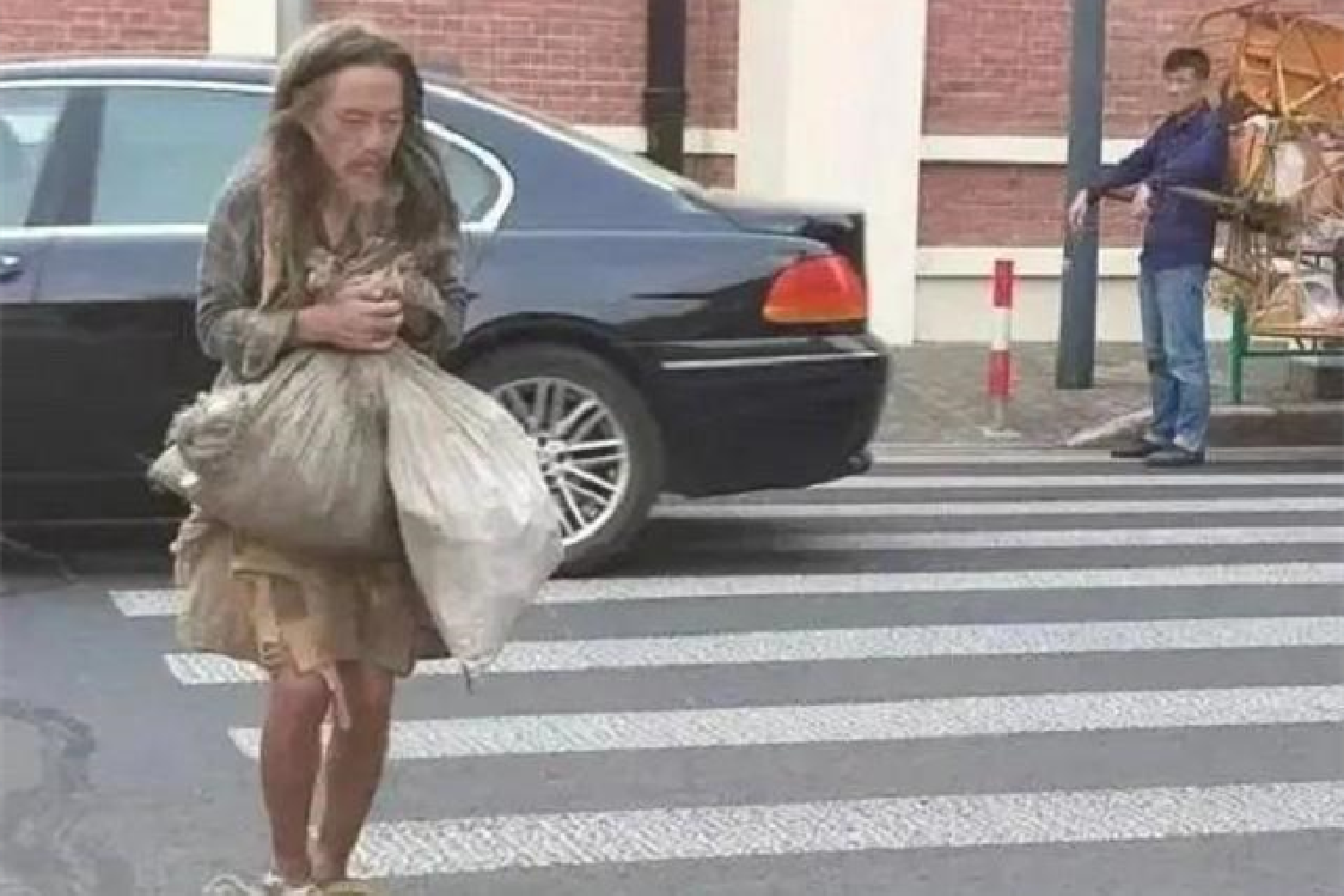 高考状元沦为流浪汉，“小镇做题家”的自信心和抗挫力，更关键