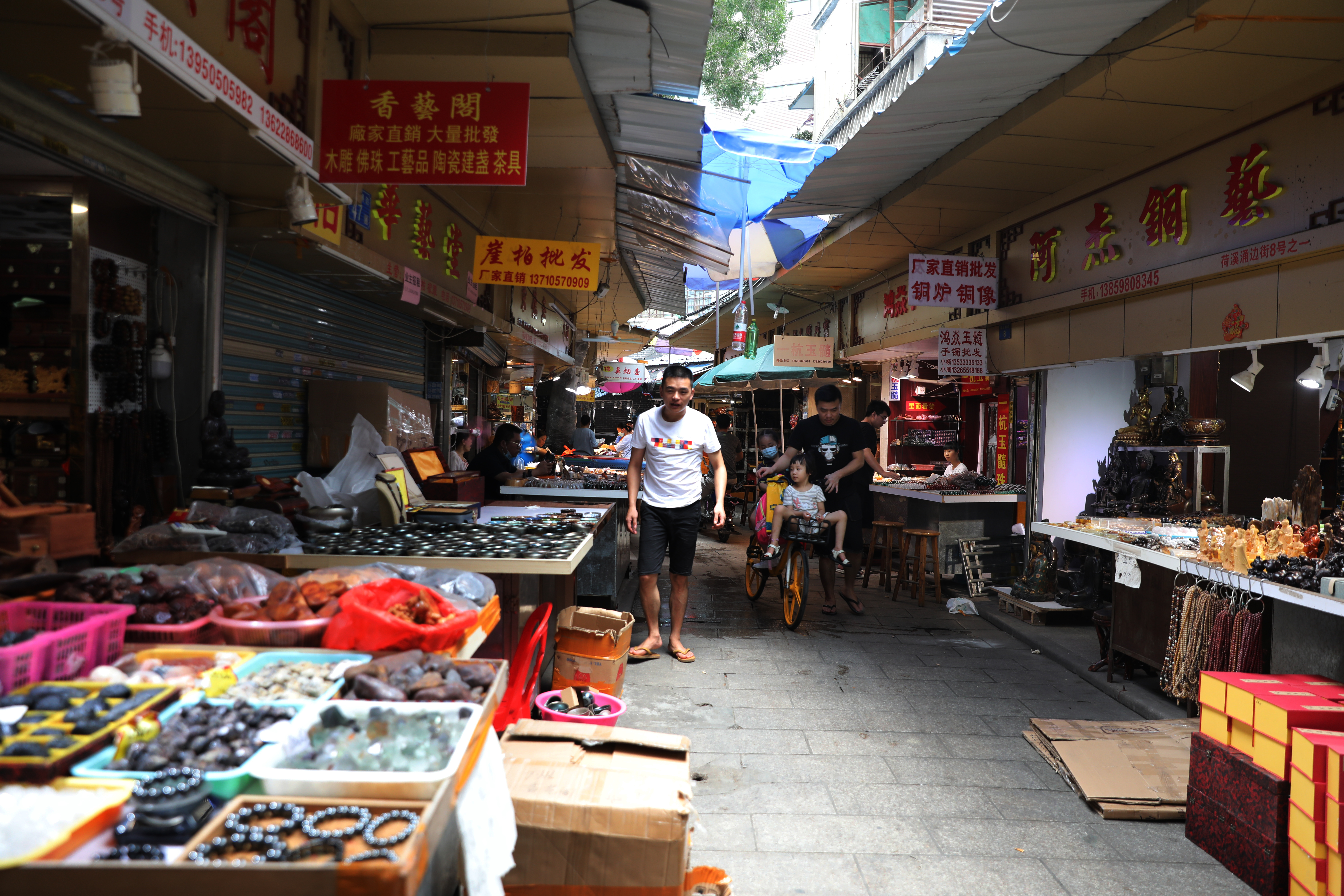 广州玉器街深藏窄巷中，曾经的市井天堂，玉石价格从5元到几万元