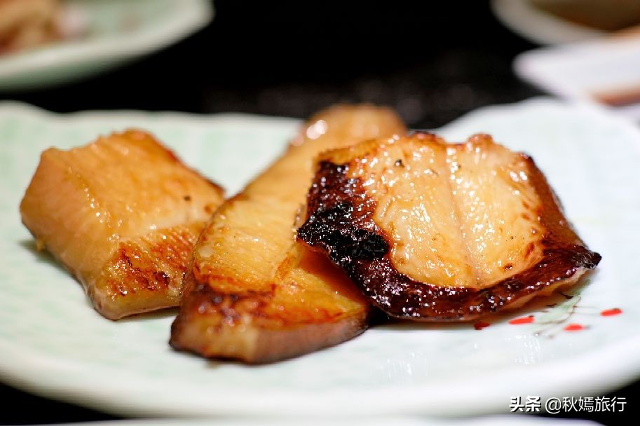 打卡苏州网红美食街，浓郁的日式风情，日料自助餐人均150元