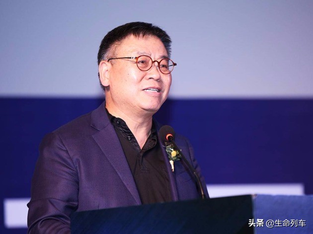 安庆市下半年十大富豪，陈奇星升至前五，李斌身价缩水100亿