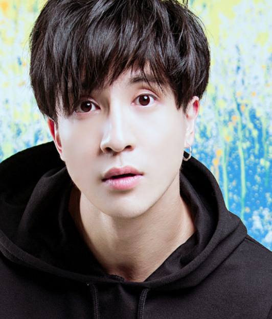 李雨桐3年深情，终敌不过薛之谦前妻的魅力，最后结局是真爱？