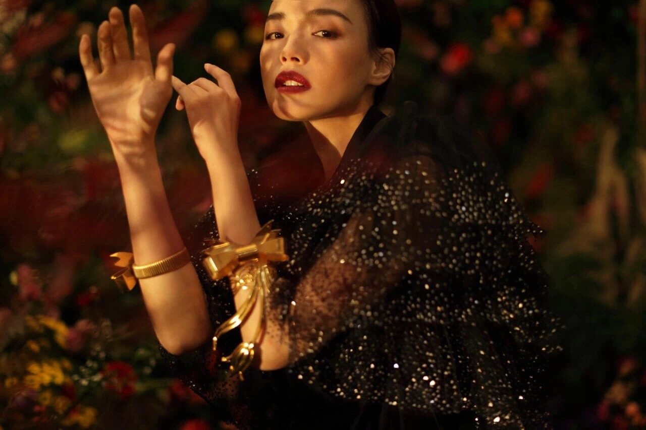 舒淇八字分析 舒淇属什么生肖 - 时代开运网