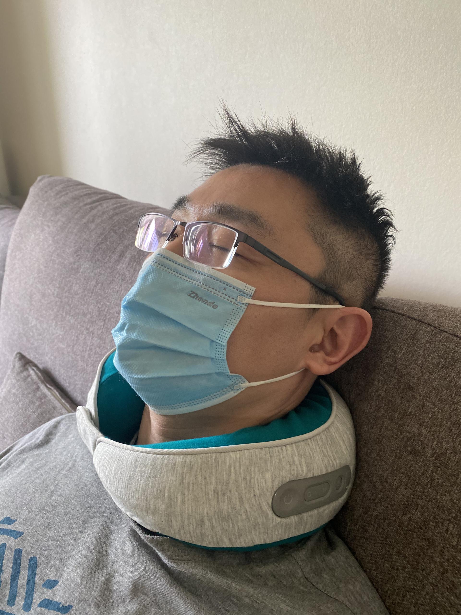 生活扼住了我的喉咙，我却让它按摩一下颈椎！热门颈部按摩仪横评