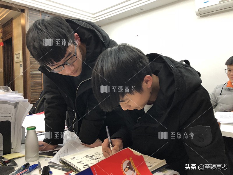 武汉艺术生高考分数线：近5年一本文化分数线汇总