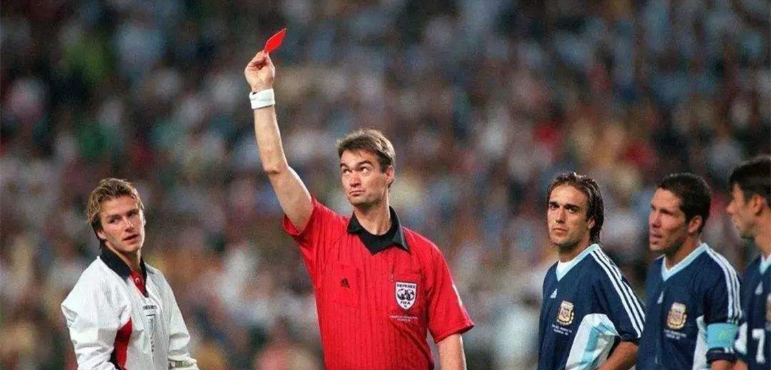 最残酷的一届世界杯(22年前的这场世界杯1/8决赛，为何会成为难以复制的经典？)