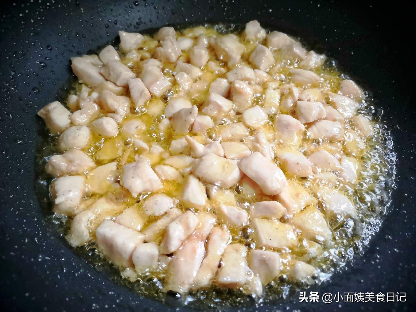 正宗宫保鸡丁（分享一道宫爆鸡丁的正宗做法）