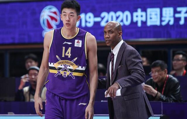 马布里为什么巅峰来到cba(独狼马布里的救赎，从NBA到CBA，没有人比他更懂中国篮球)