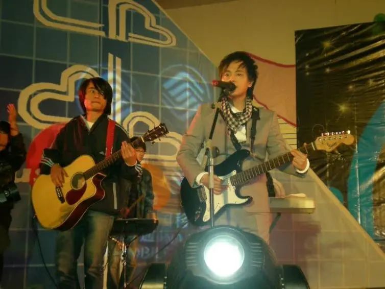 郑源演唱会 郑源北京工体演唱会-徐拾记官网